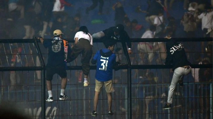 bạo loạn ở Indonesia
