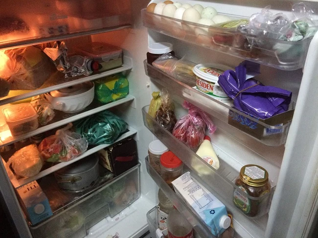 tủ lạnh quá đầy